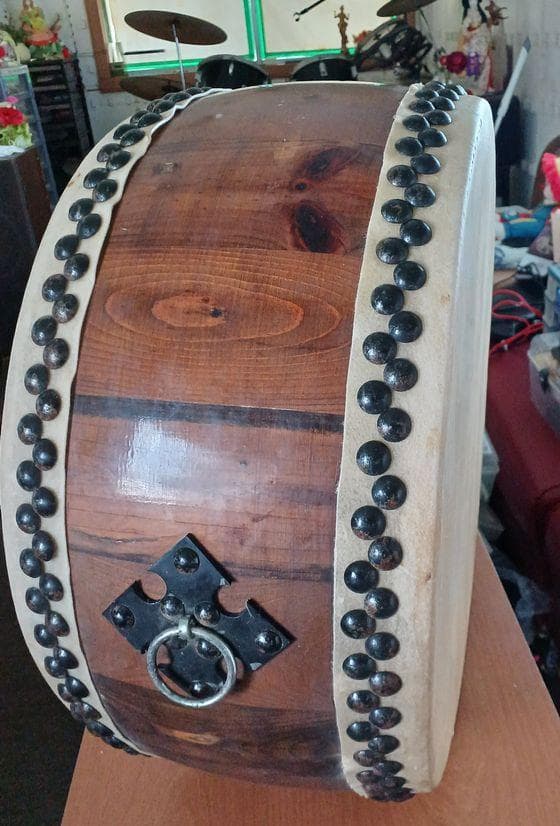 和太鼓(直径約50cm)