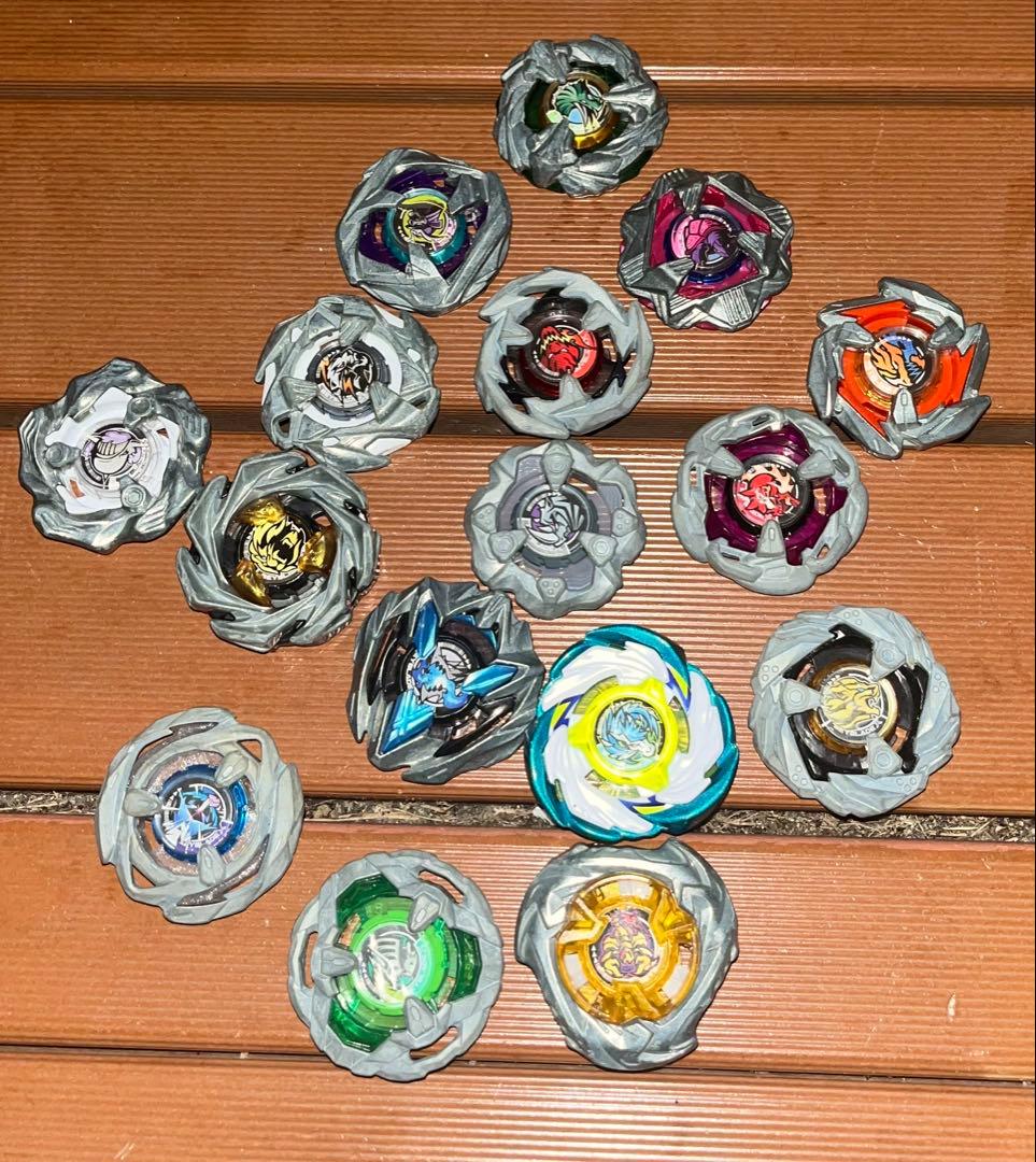 ベイブレード セット 多色 16個