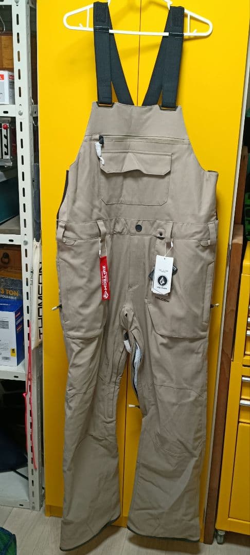 スノーボード　ボルコム　ビブパンツ　ブラウン　Lサイズ　新品
