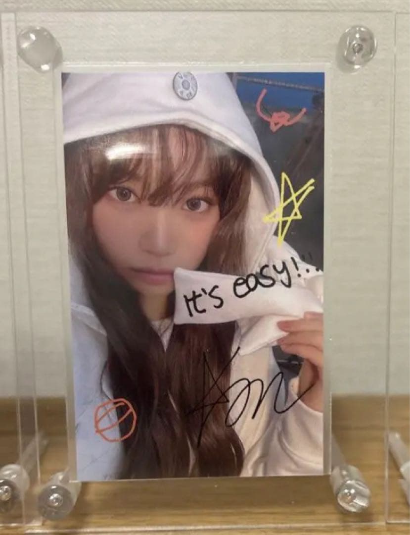 LeSserafimEASYサイン入りトレカチェウォン