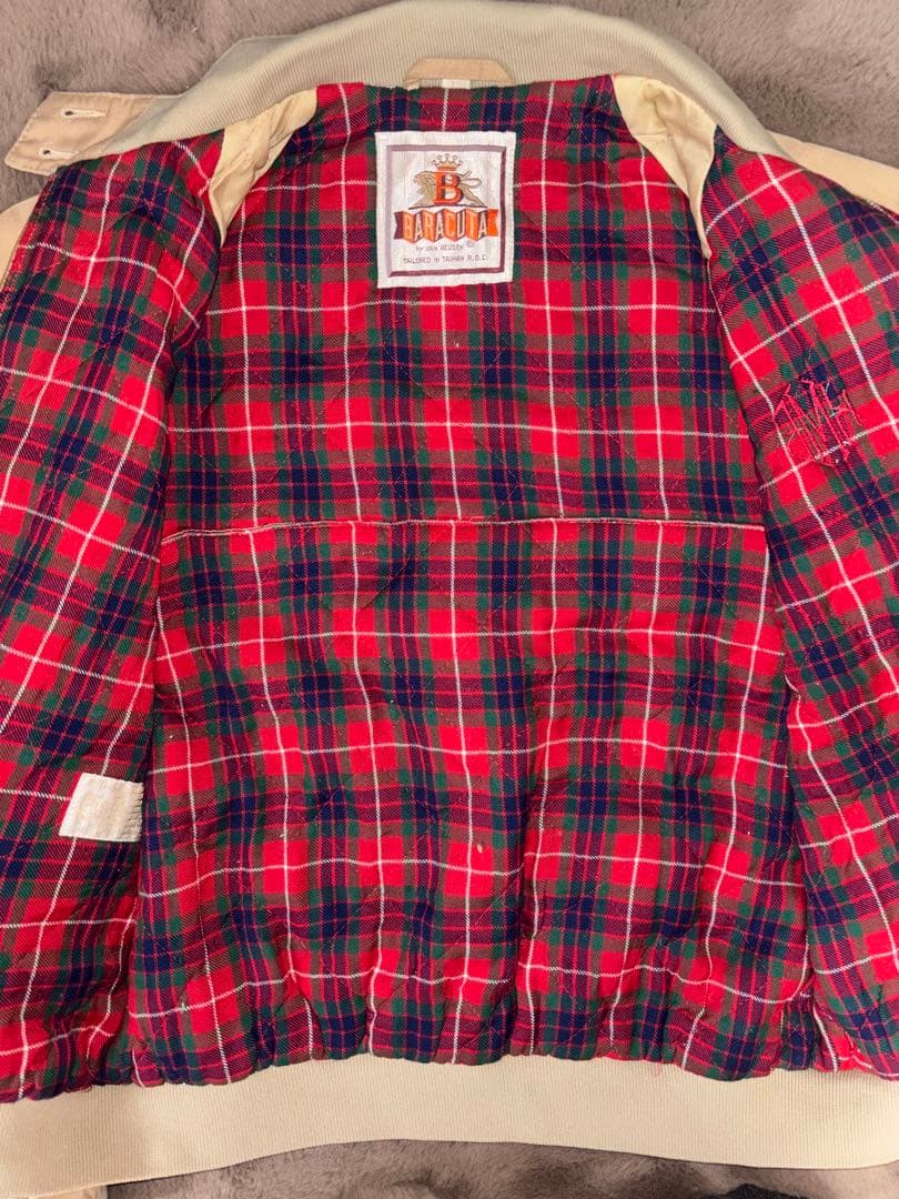 BARACUTA ベージュ スイングトップ 114 - メルカリ