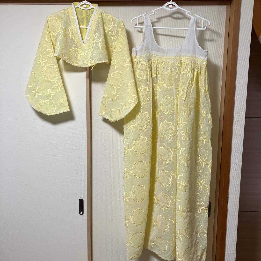 チマチョゴリ　オッコルムなし　淡いイエロー　レース花柄　黄色　韓服