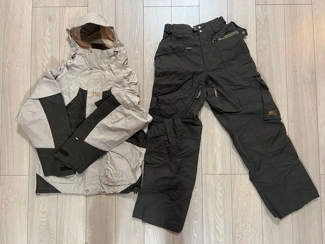 ヘリーハンセン S スノーボードウェアセット HSV1530 HSV2530