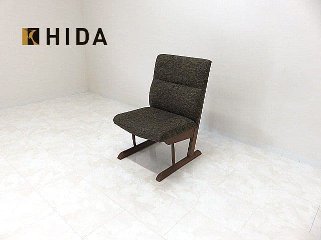 展示品　HIDA飛騨産業 キツツキ カヤ　オーク材 ダイニングチェア　LDチェア
