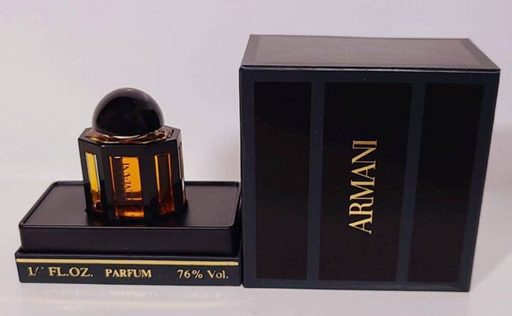 1982年製ジョルジオアルマーニGiorgio Armaniヴィンテージ香水箱付