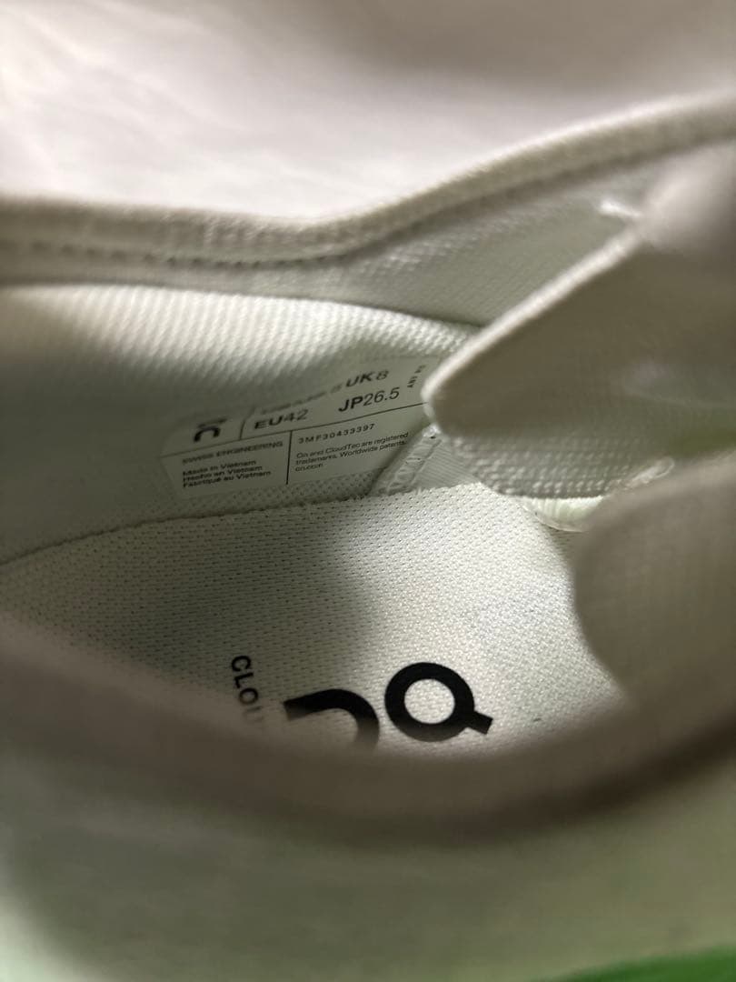 on クラウドサーファー マックス 26.5cm スニーカー ホワイト　オン