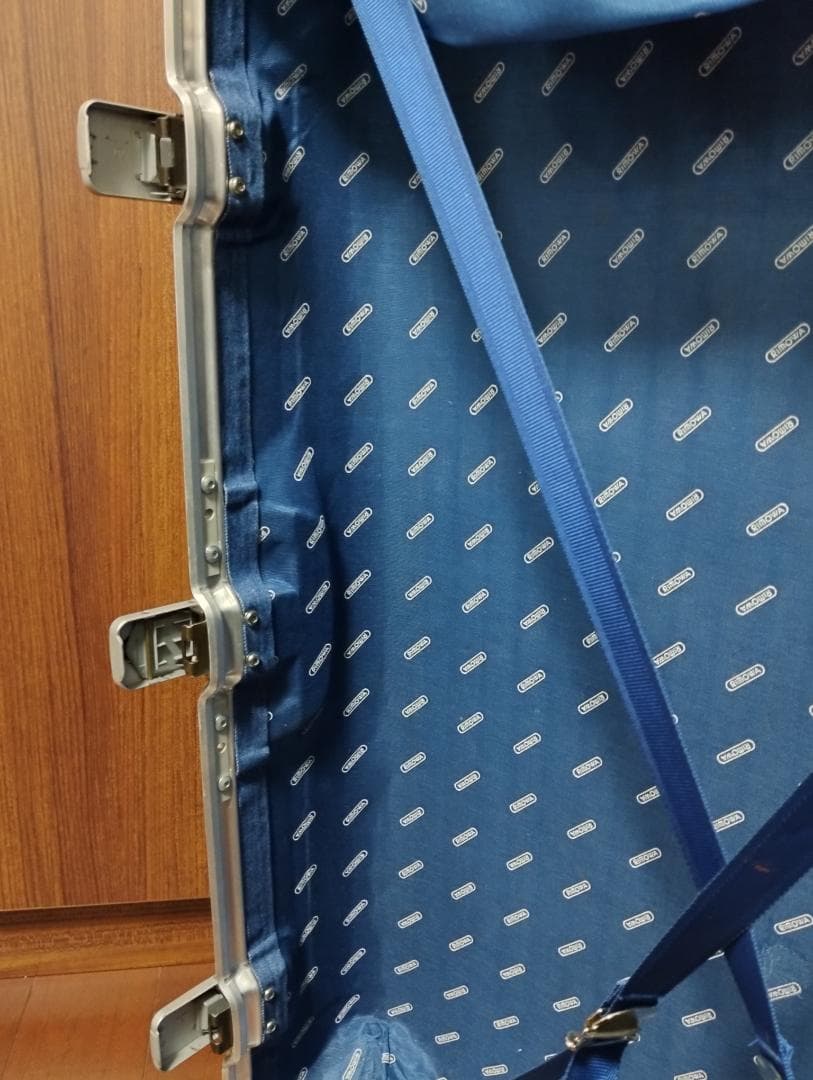 リモワスーツケース トパーズ 104リットル 4輪 廃版ヴィンテージモデル