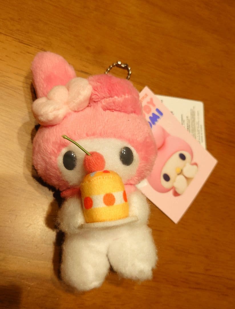 値下げ中】マイメロ マスコット キーホルダー ケーキ ネトフリ - メルカリ