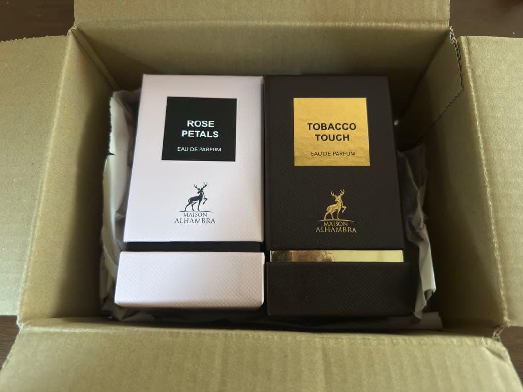 トムフォード クローン香水 (タバコバニラ&ローズプリック)国内正規取扱店購入 トムフォード クローン香水 (タバコバニラ&ローズプリック)国内正規