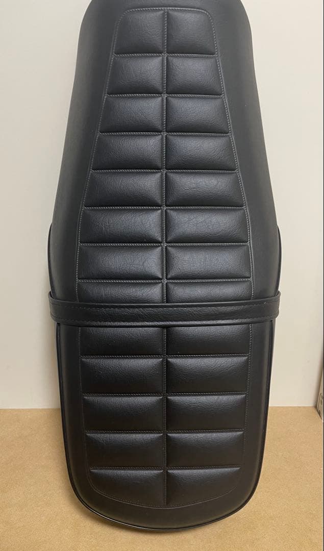CB1100EX 純正シート　SC65 ホンダHONDA シート 黒