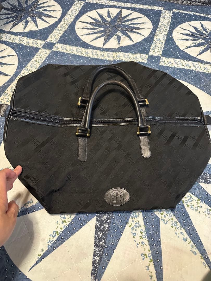 Balenciaga ブラックナイロンボストンバッグ BALENCIAGA(バレンシアガ) ボストンバッグ(メンズ) - ブランド通販のBUYMA