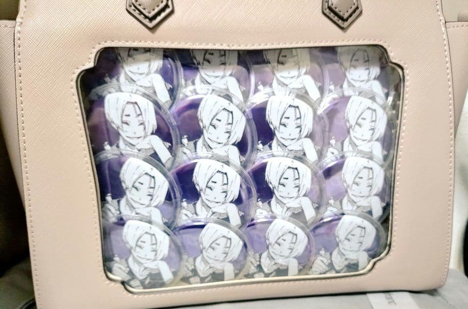 今月出品終了　ブルーロック　原画展推しキャラバッチコレクション　御影玲王　16個 ブルーロック 御影 玲王だけ缶バッジ（ブラインド）全7種 BOX – FAN+Life