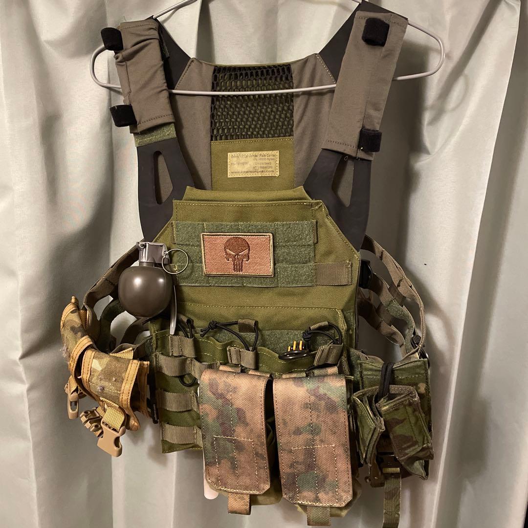 ででまるEmersonGear エマーソンギア　プレートキャリア付属品多数