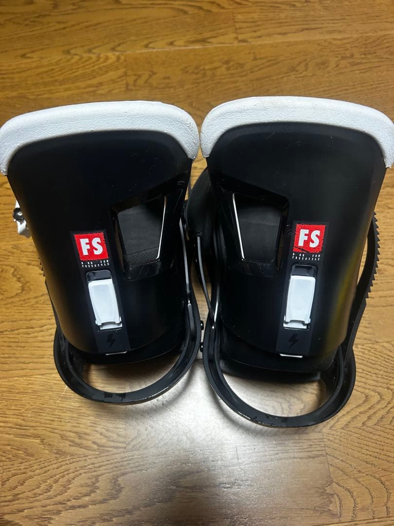 最終値下げ　　　　　状態⭕️Burtonスノーボードビンディング ブラック S