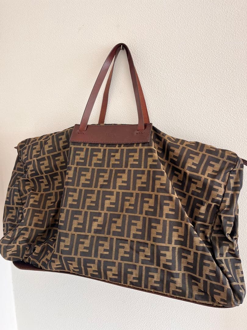 美品　FENDI ボストンバッグ　折り畳み可　大容量　ズッカ　キャンバス　レザー