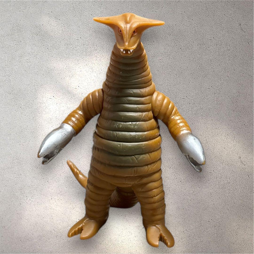 ウルトラ怪獣500 サドラ ソフビ - メルカリ