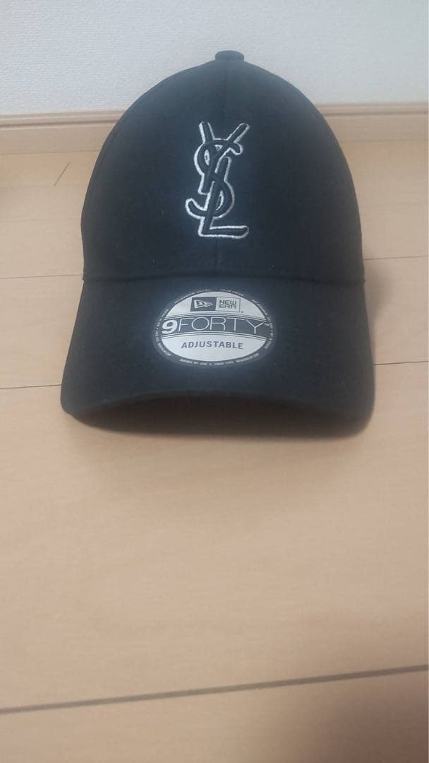 YSL ブラック ベースボールキャップ 調整可能