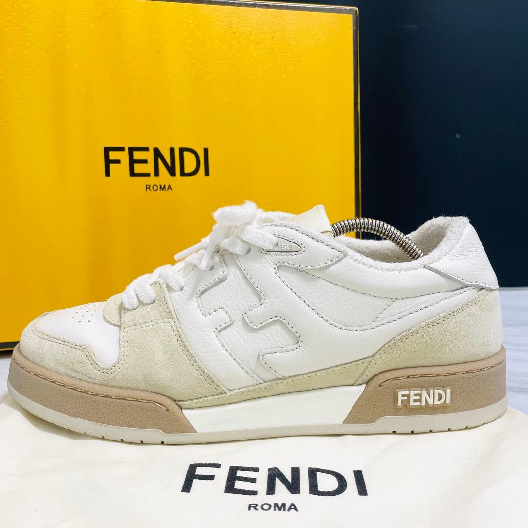 現行 美品⭐️FENDI マッチ FFロゴ ホワイトスエード ロートップ メンズ