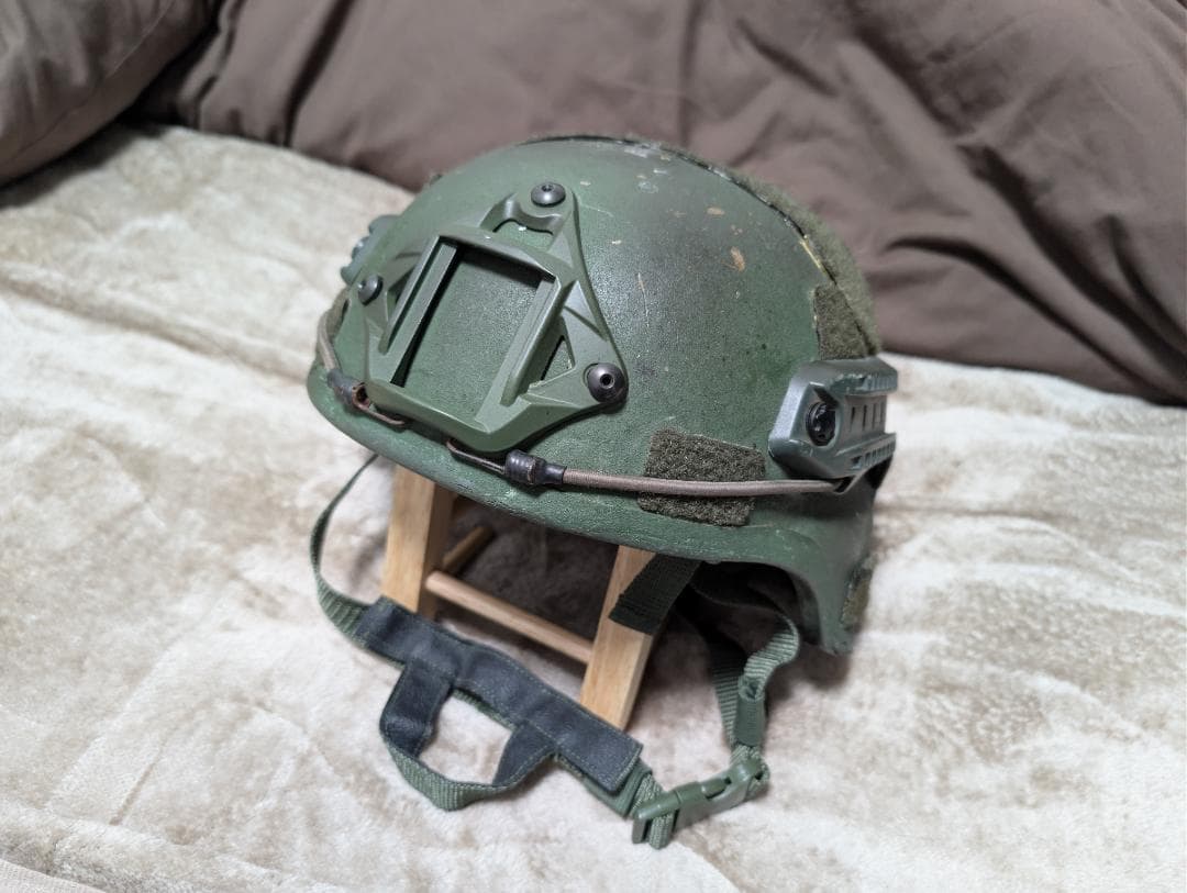 （官品実物）台湾陸軍EMBH-105防護ヘルメット（中華民国　鉄帽）