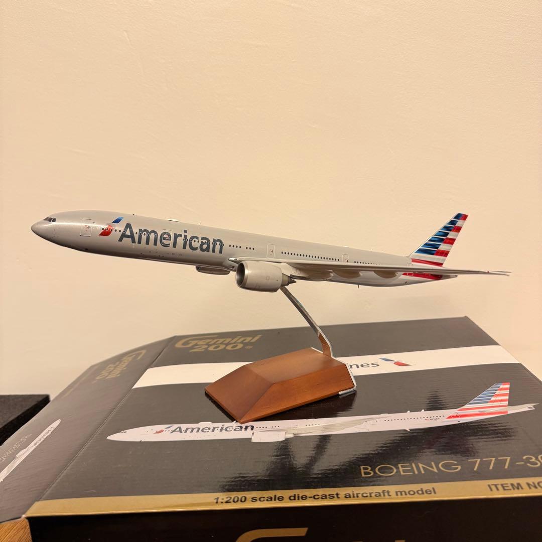 航空模型 アメリカン航空 Boeing 777-300ER 1/200モデル