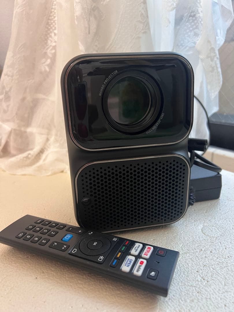 Wanbo TT プロジェクター本体