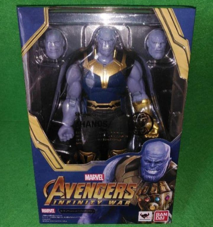 ディズニー　マーベル　フィギュア　サノス　フィギュアーツ　アベンジャーズ