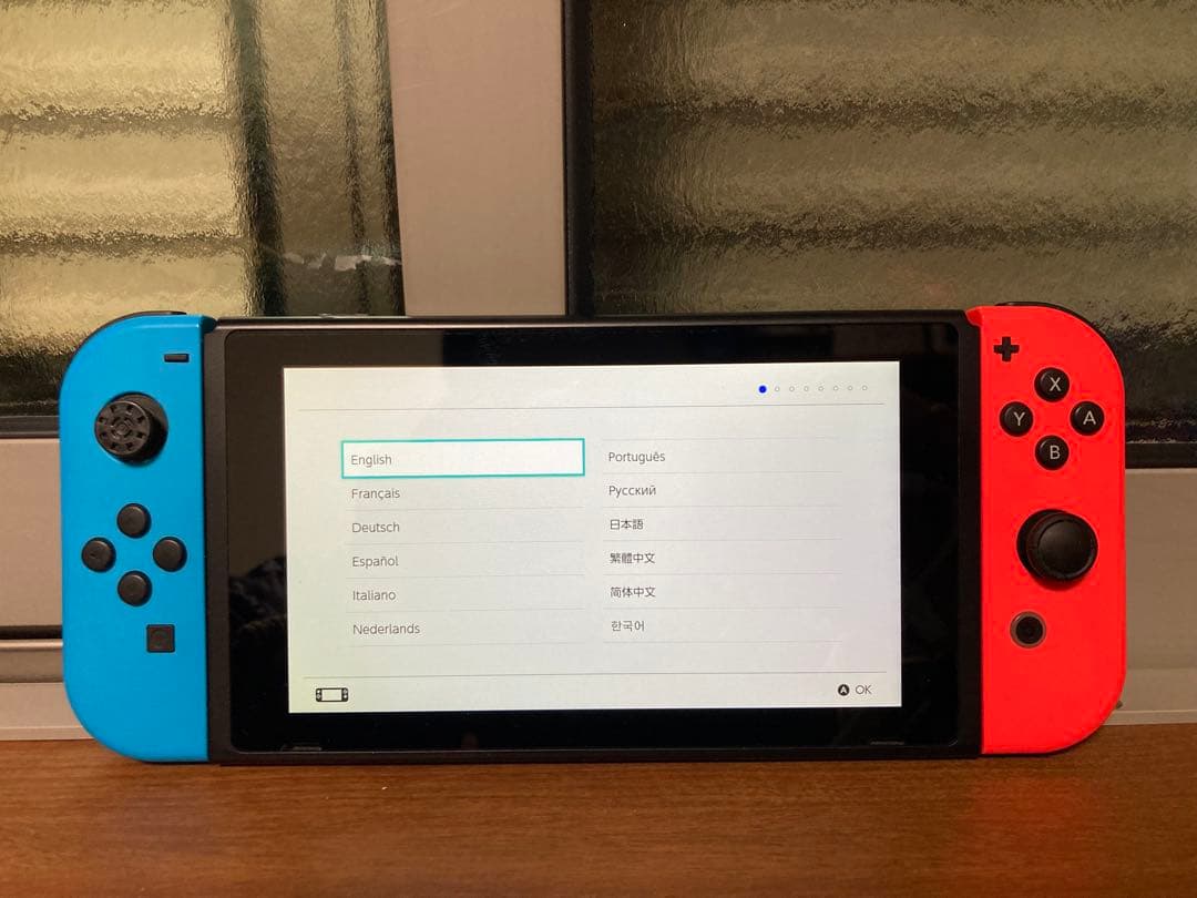 Nintendo Switch 青/赤 本体　初期型 Nintendo Switch マリオレッド×ブルー セット”予約が順次開始。本体