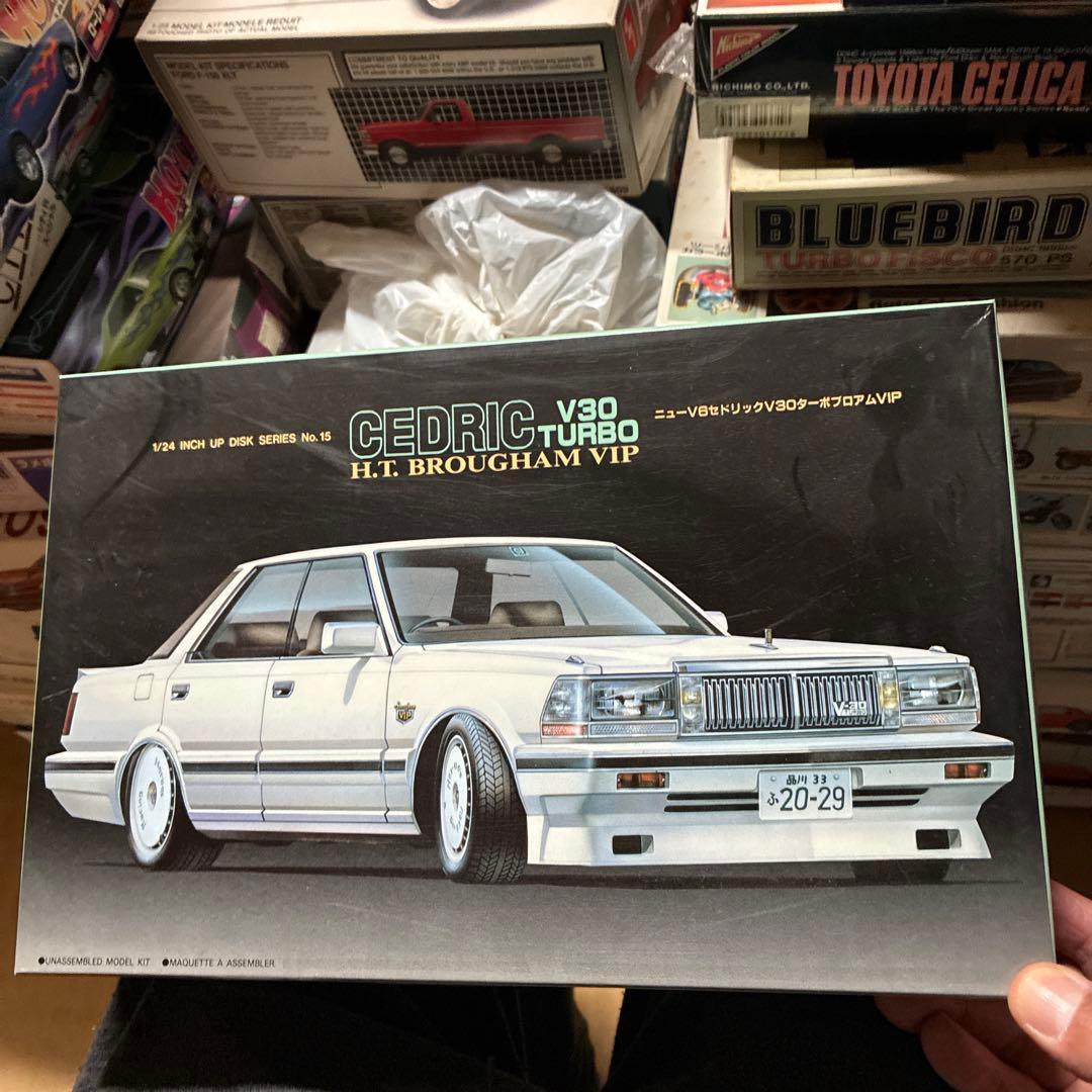 フジミCEDRIC V30 TURBO H.T Brougham VIP