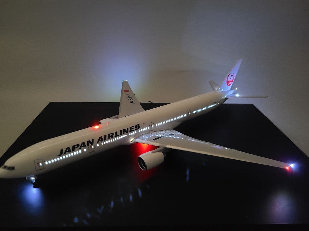 JAL ボーイング777-300 LED仕様 完成品 飛行機/完成品 JALUX シュコー製 1/600 ボーイング 777-300 JAL