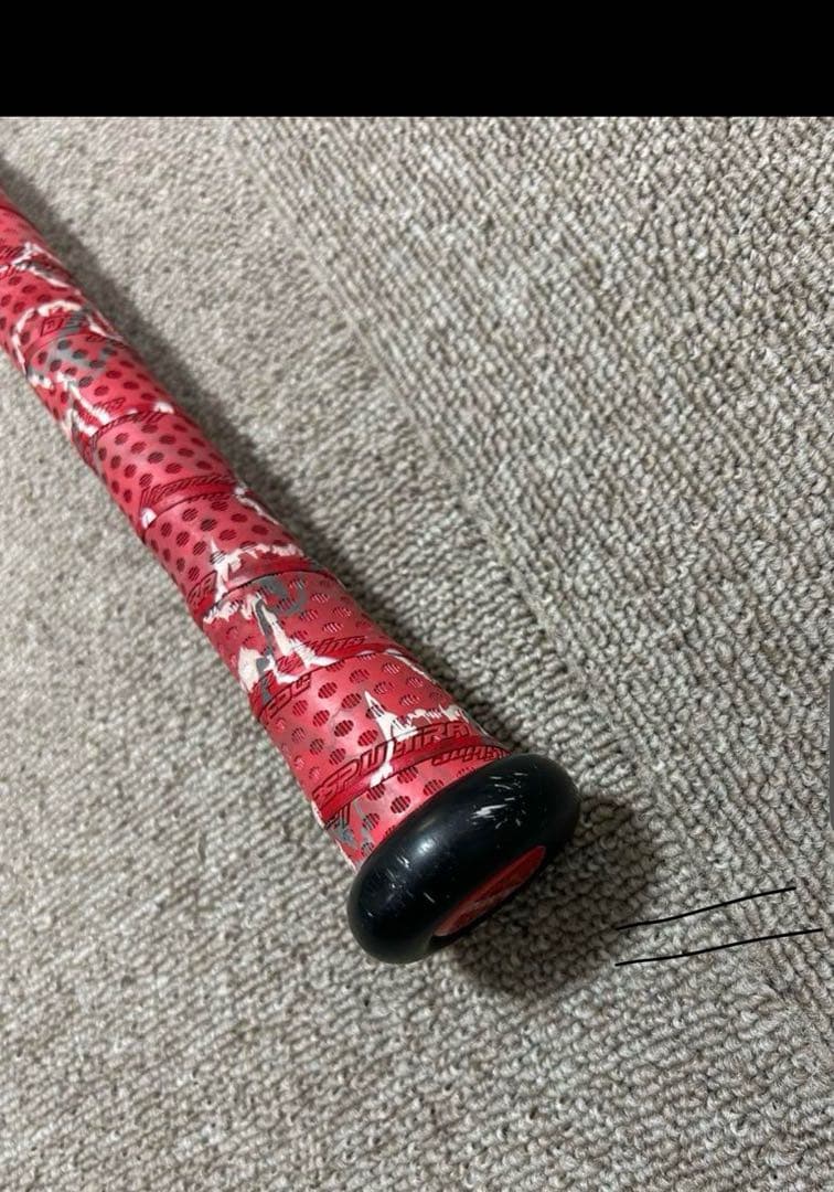 ワニクラッシャー　８４センチ 軟式バット 赤色デザイン バットケース付き