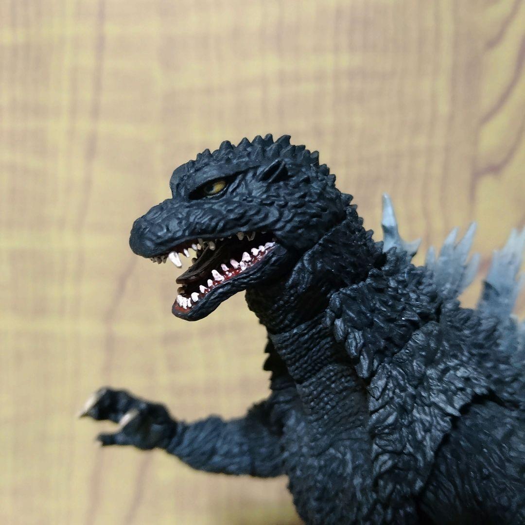 S.H.MonstersArts　ゴジラ（2002）再販版