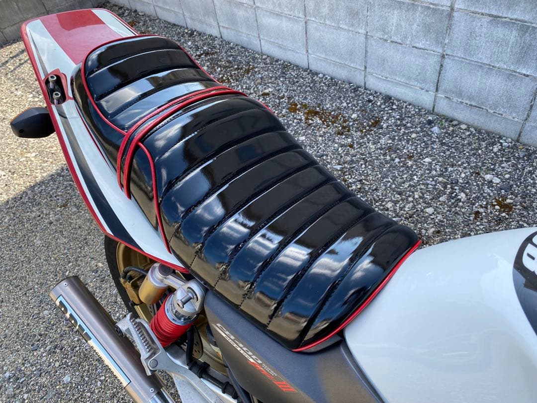 cb400sf タックロールシート nc39 nc42 エナメル 赤 - メルカリ