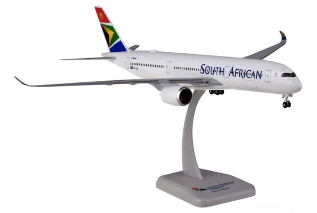 最終値下　South African AirwaysA350-900 1/200 最終値下 South African AirwaysA350-900 1/200 - メルカリ