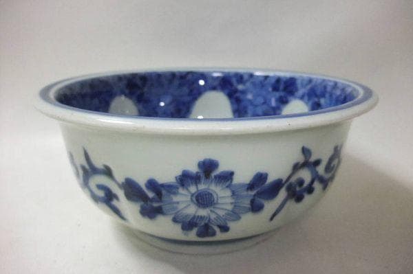 古い 伊万里 染付 唐草 蝶 山水 鉢 骨董品(江戸後期～明治期)骨董