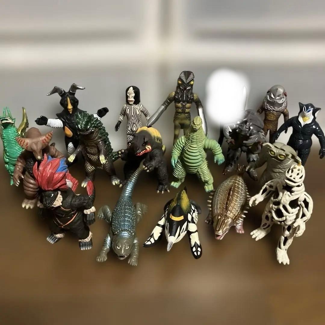 【良品】初代ウルトラマン 怪獣フィギュア17体セット