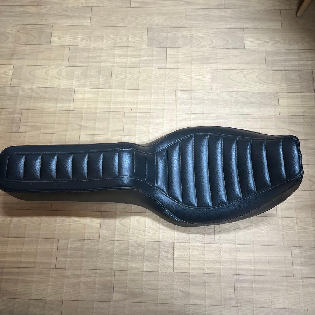 ヨ*ー様 【最終値下】EASYRIDERS 04-05ダイナ用シート Yahoo!オークション -「イージーライダース シート ダイナ」の落札相場