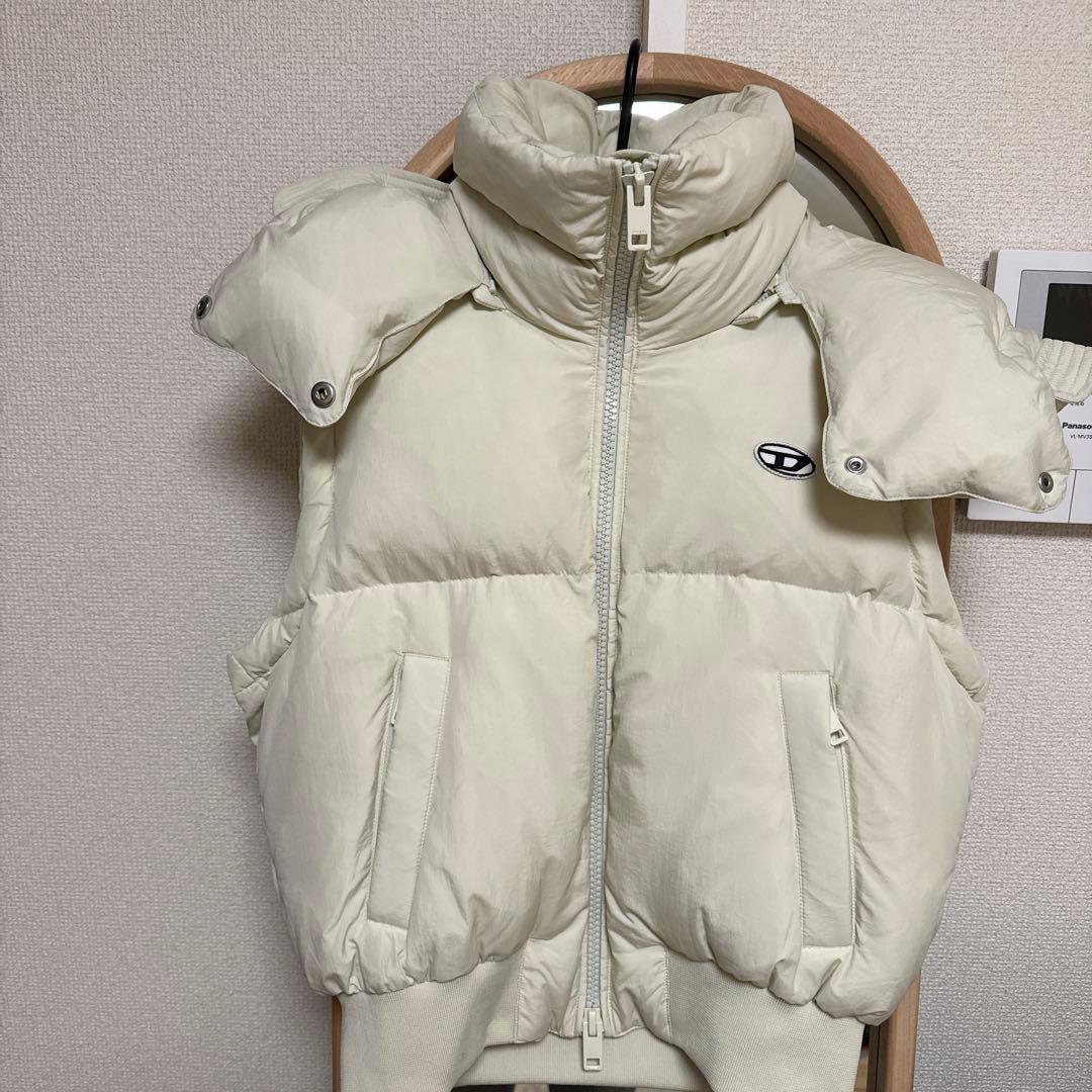 diesel ダウンベスト 白 - メルカリ