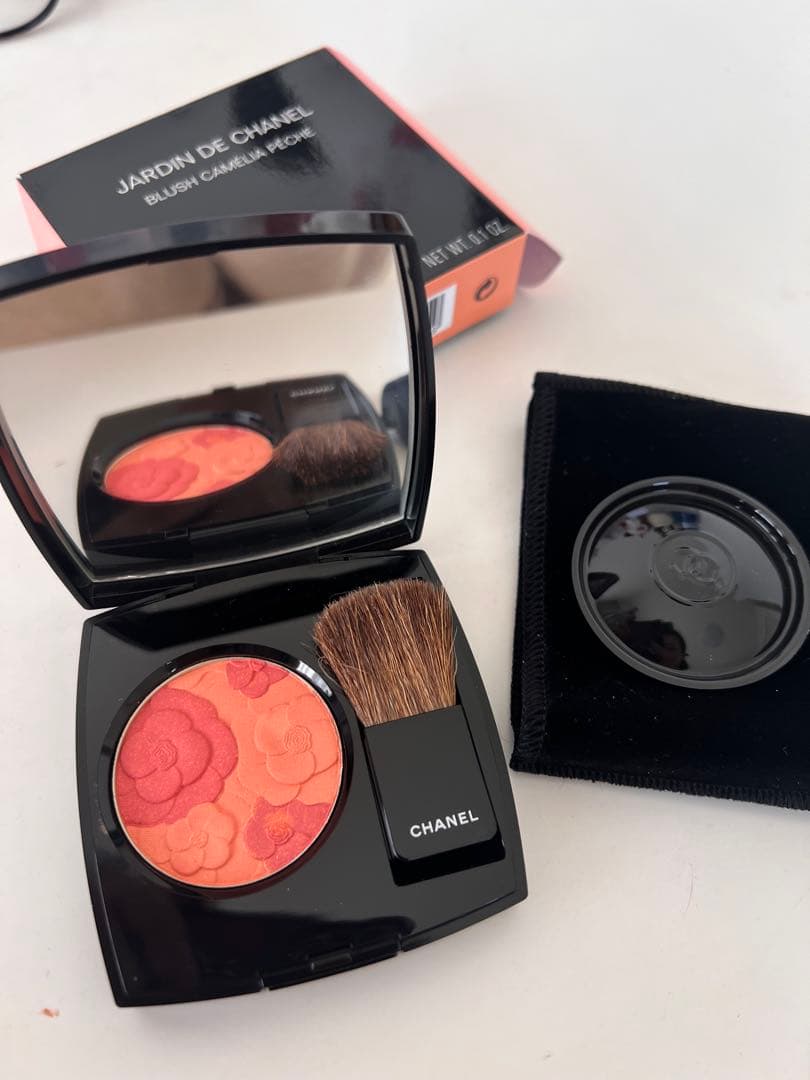 シャネル ブラッシュ カメリア ぺっジュ