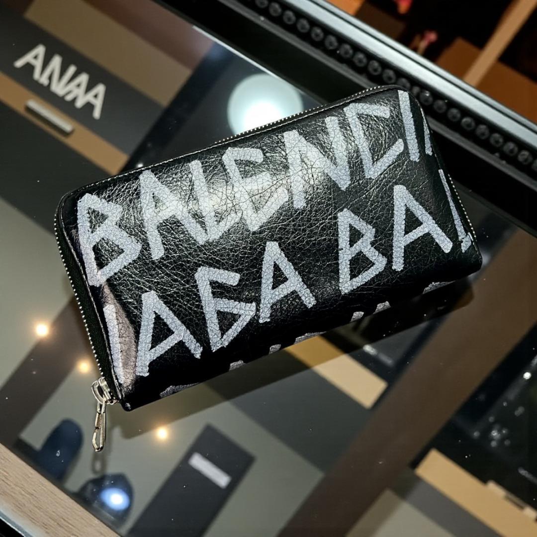 正規品＆レア商品‼️ バレンシアガ グラフィティ ラウンドファスナー 長財布 バレンシアガグラフィティ ラウンドファスナー長財布 黒/マルチカラー