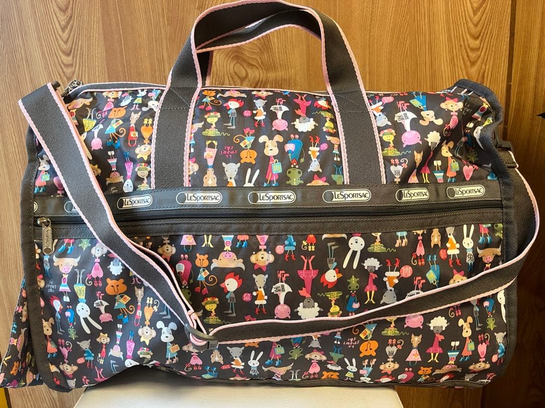 激レア‼️新品タグ付き❗️日本未発売　レスポートサック　干支柄ボストンバック♡