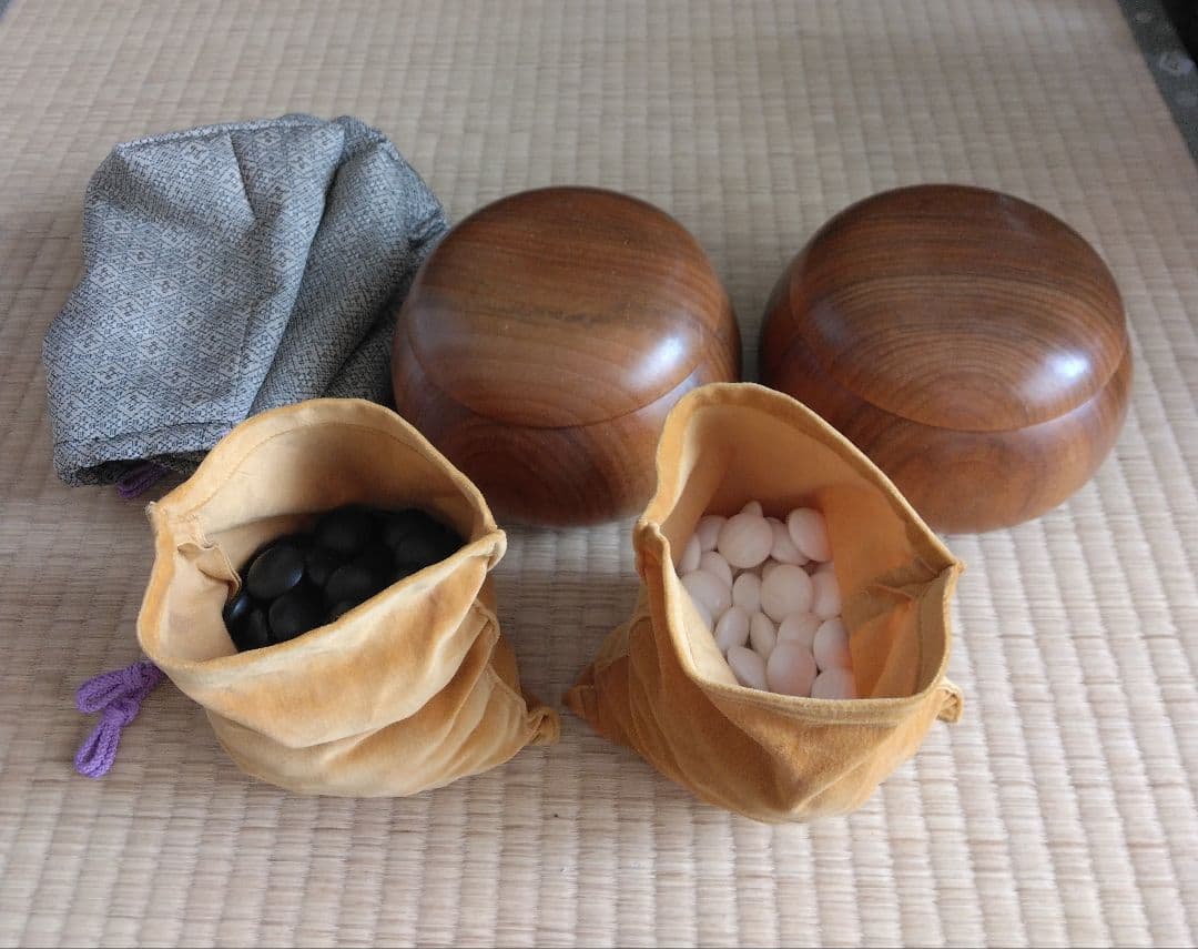 碁笥／碁石 セット 楽天市場】【囲碁セット】 すぐ始められます！碁石 碁笥 碁盤 19路 19