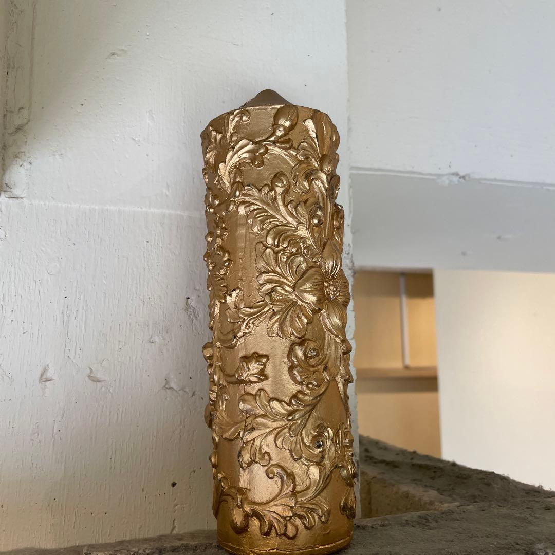 大きなキャンドル　ゴールド