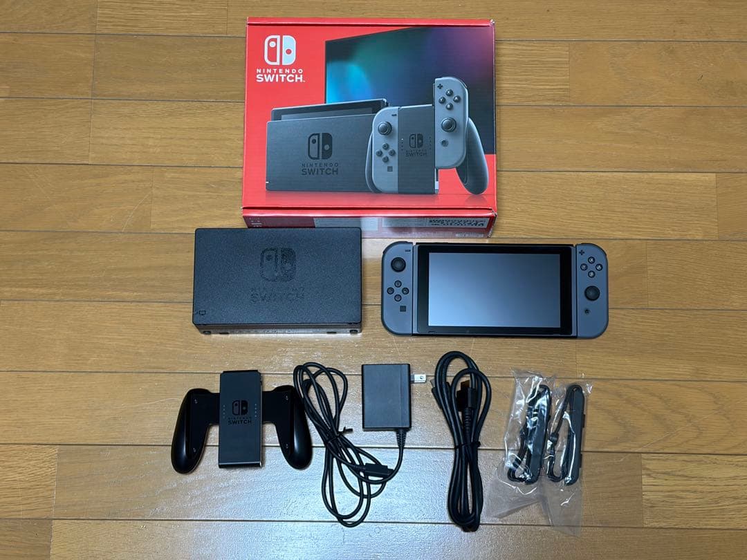 Nintendo Switch（ニンテンドースイッチ） 本体 グレー Nintendo 任天堂 【Switch】 ☆ニンテンドースイッチ本体 グレー