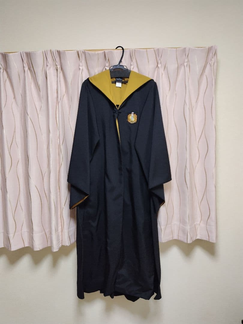 ハリーポッター スタジオツアー ハッフルパフ ローブ　Ｓ　公式