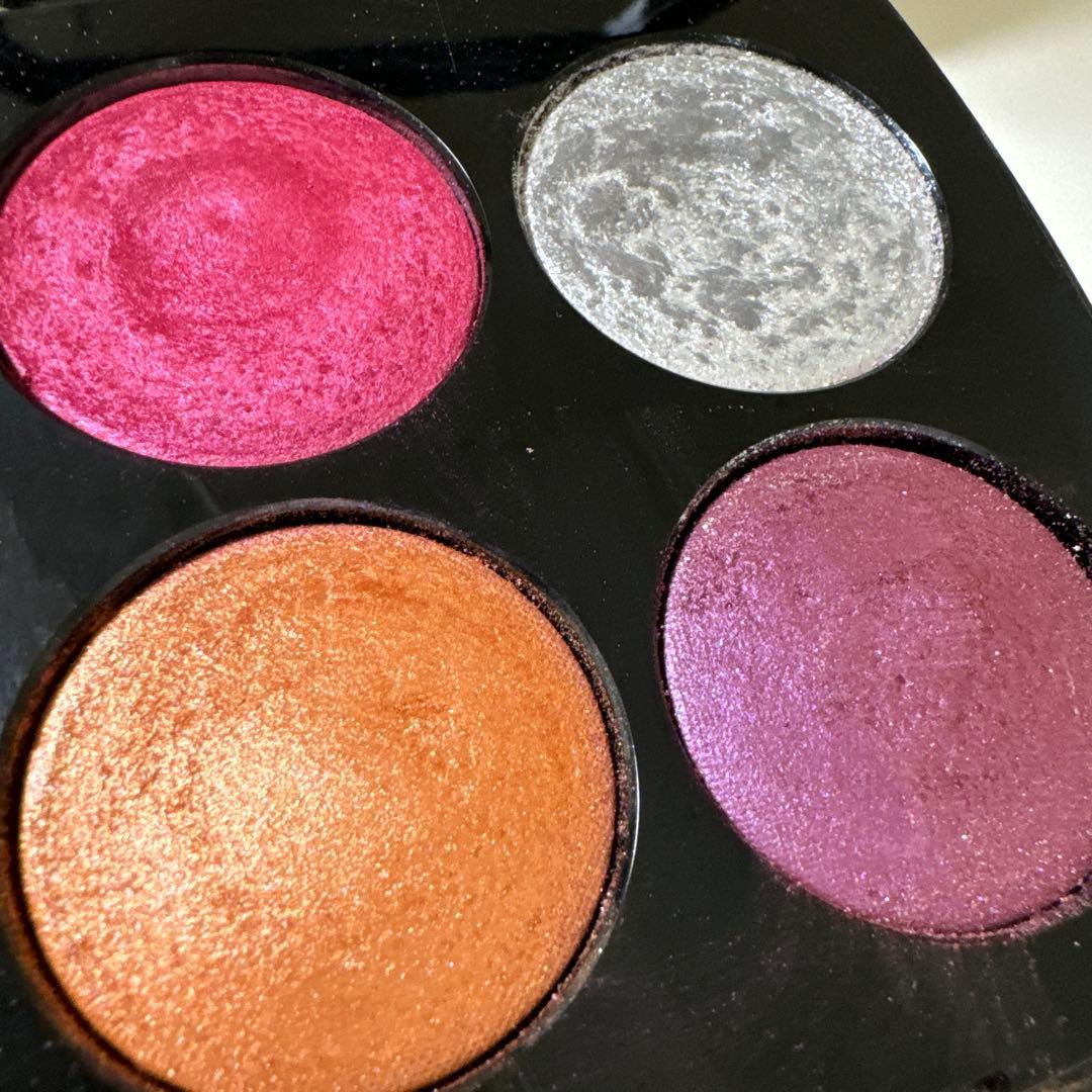 Chanel アイシャドウパレット