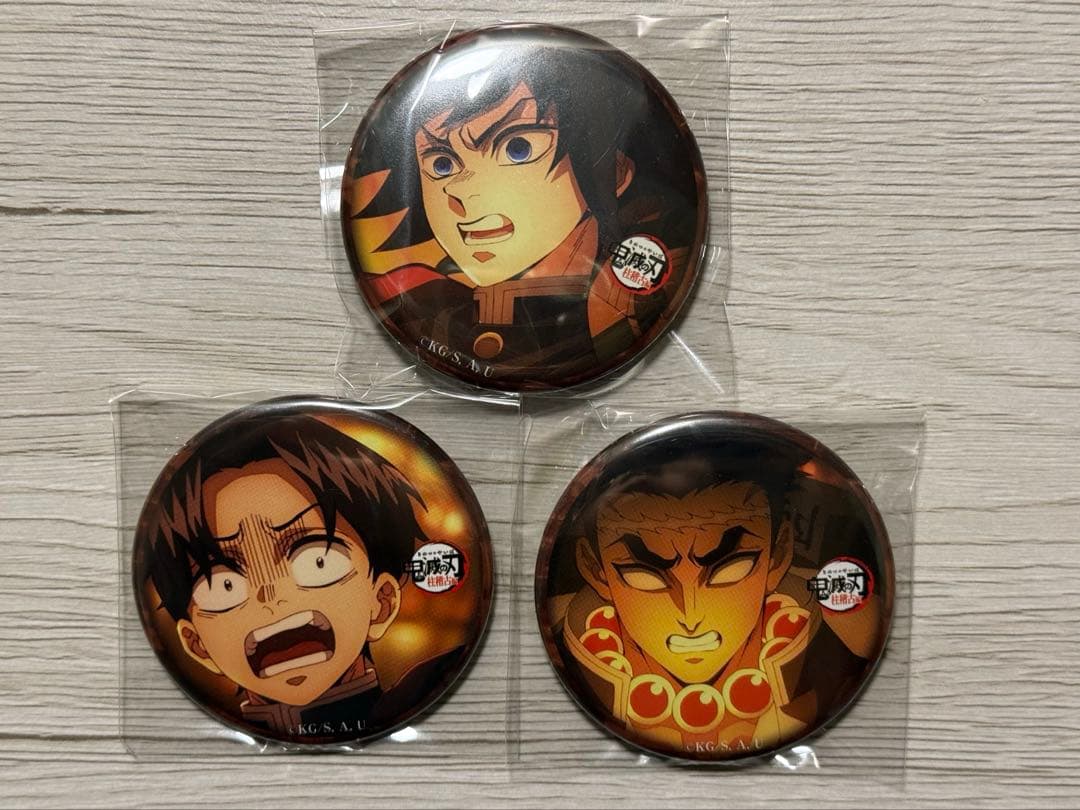 鬼滅の刃 柱稽古 リアルタイムカフェ 無限城へと缶バッジ 冨岡義勇