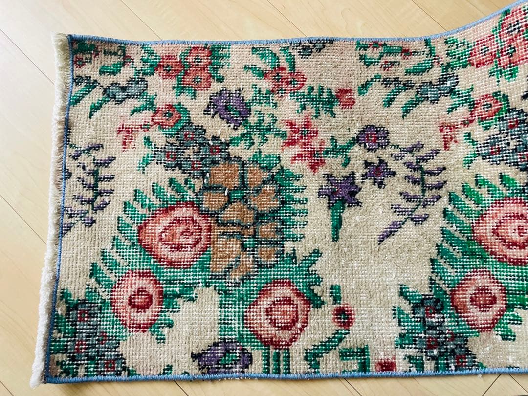 トルコヴィンテージラグ 花柄 45×93 🌱 玄関 クリーム×カラフル トルコラグ