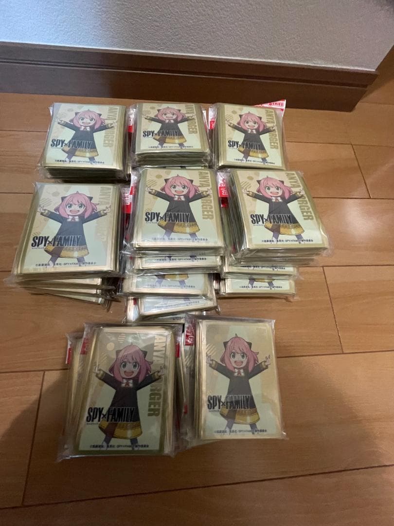 SPY x FAMILY 公式　初期　アーニャ　スリーブ 　28セットまとめ売り SPY x FAMILY 公式 初期 アーニャ スリーブ 28セットまとめ売り SPY