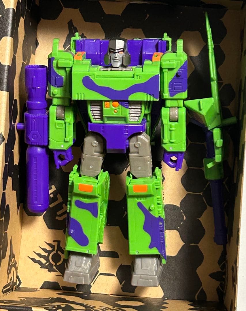 トランスフォーマー ジェネレーションズセレクト G2メガトロン Amazon.co.jp: トランスフォーマー TRAGEN SELECTS VOY G2 メガトロン