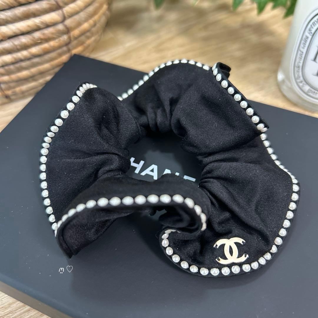 CHANELシャネル ココマークパールシュシュ ヘアアクセサリー ブラック